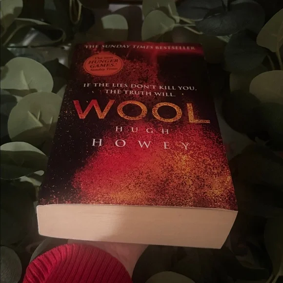 Wool by Hugh Howey - Picture 4 of 4